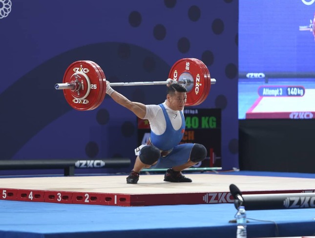 SEA Games 30 ngày 2/12: Việt Nam đứng thứ 2 trên bảng tổng sắp huy chương ảnh 1