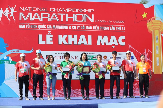 Tiền Phong Marathon 2020: Những ngôi vô địch xứng đáng ảnh 60