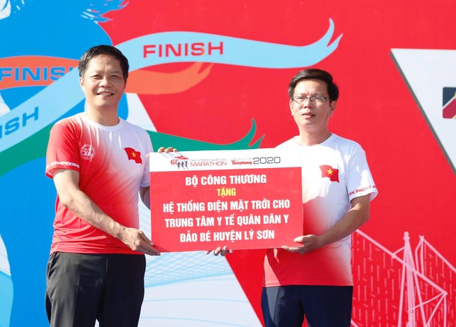 Tiền Phong Marathon 2020: Những ngôi vô địch xứng đáng ảnh 62