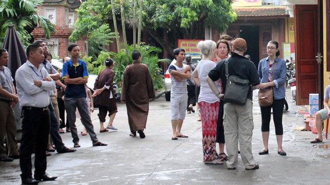 Chuyển 18 trẻ khỏi chùa Bồ Đề ảnh 8
