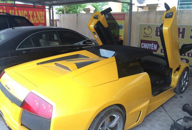 Thu giữ siêu xe Lamborghini dùng giấy tờ giả của đại gia phố núi ảnh 1