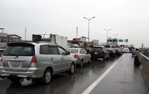 Tai nạn liên hoàn, 3 tiếng chưa ra khỏi cửa ngõ thủ đô ảnh 8