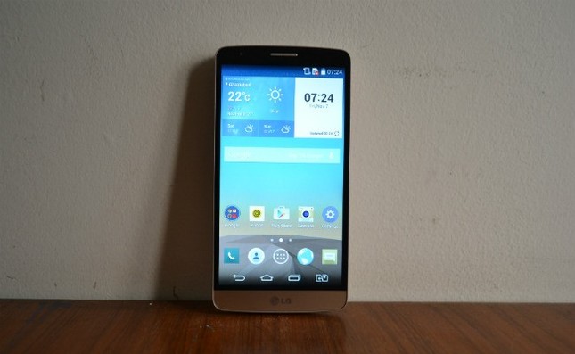 Loạt smartphone mất giá đầu năm 2015 ảnh 2