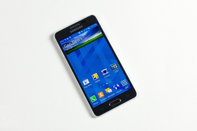 Loạt smartphone mất giá đầu năm 2015 ảnh 6
