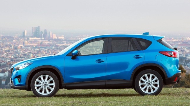 So sánh 'tam mã' Hyundai Tucson, Honda CR-V và Mazda CX5 ảnh 1