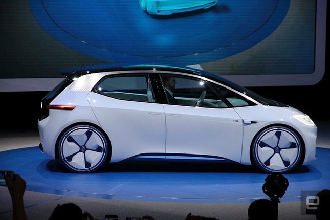 Dính ‘phốt’ khí thải, Volkswagen quay sang phát triển xe điện ảnh 1