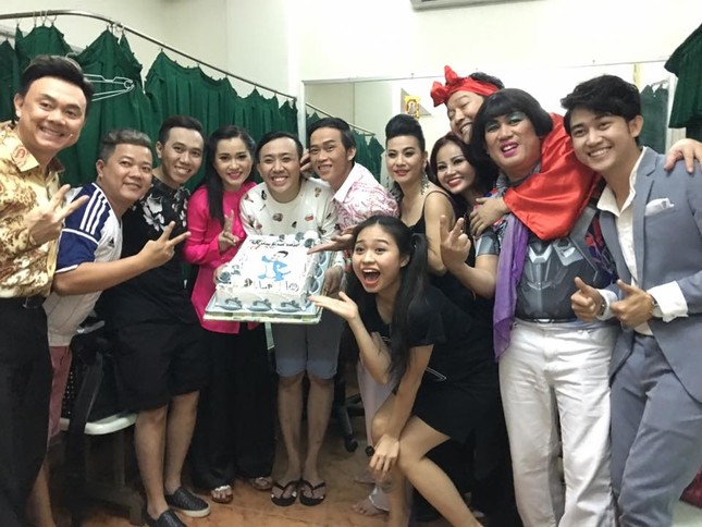 Những món quà trong sinh nhật đầu tiên của Trấn Thành sau kết hôn ảnh 3