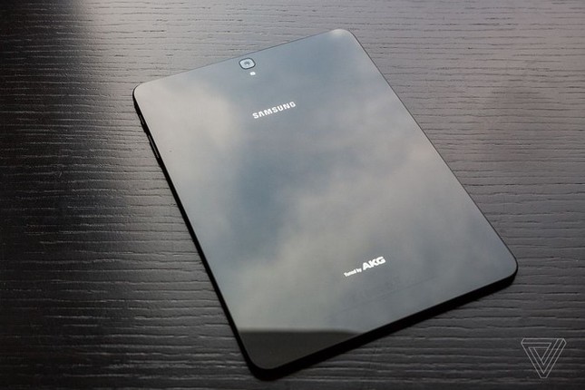 Samsung tung Galaxy Tab S3 cạnh tranh iPad ảnh 2