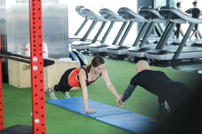 Quá trình tập luyện khám phá Sơn Đoòng của Á hậu Thiên Lý ảnh 2