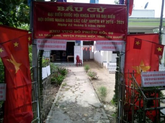 Biên giới, vùng sâu ở ĐBSCL nhộn nhịp đón bầu cử ảnh 4