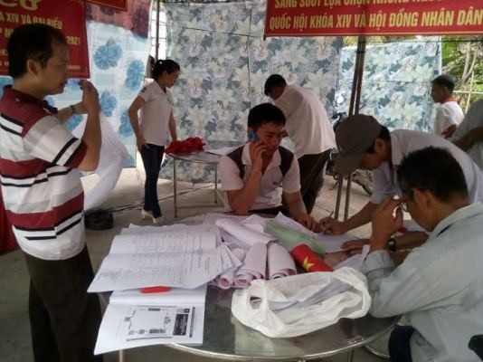 Biên giới, vùng sâu ở ĐBSCL nhộn nhịp đón bầu cử ảnh 6