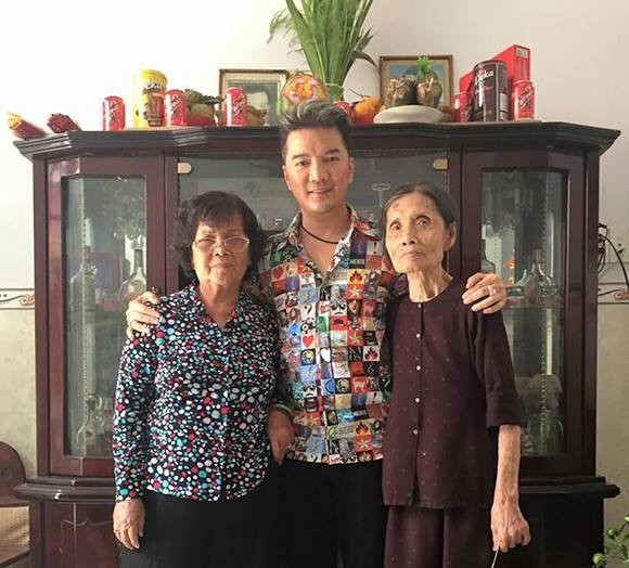 Những sao Việt “cơm chẳng lành, canh chẳng ngọt” với gia đình ảnh 1