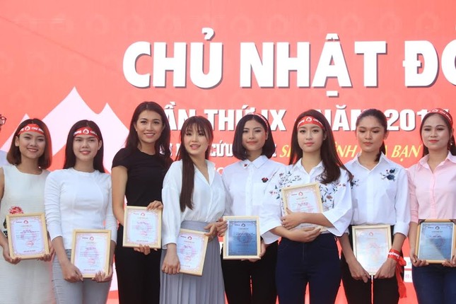 Chủ Nhật Đỏ 2017 TP. HCM thu được hơn 8.253 đơn vị máu ảnh 2
