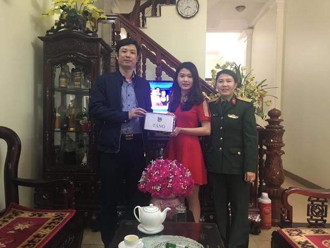 Gặp nữ tân binh đã tốt nghiệp hai trường đại học ảnh 1