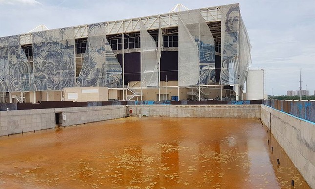Công trình Olympic Rio 2016 hoang tàn sau 6 tháng kết thúc ảnh 1