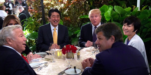 Mỹ chi tiền “khủng” bảo vệ gia đình Tổng thống Trump ảnh 1