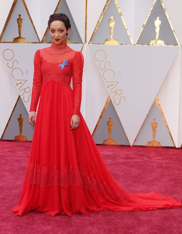 Những bộ cánh lộng lẫy của Oscar 2017 ảnh 6