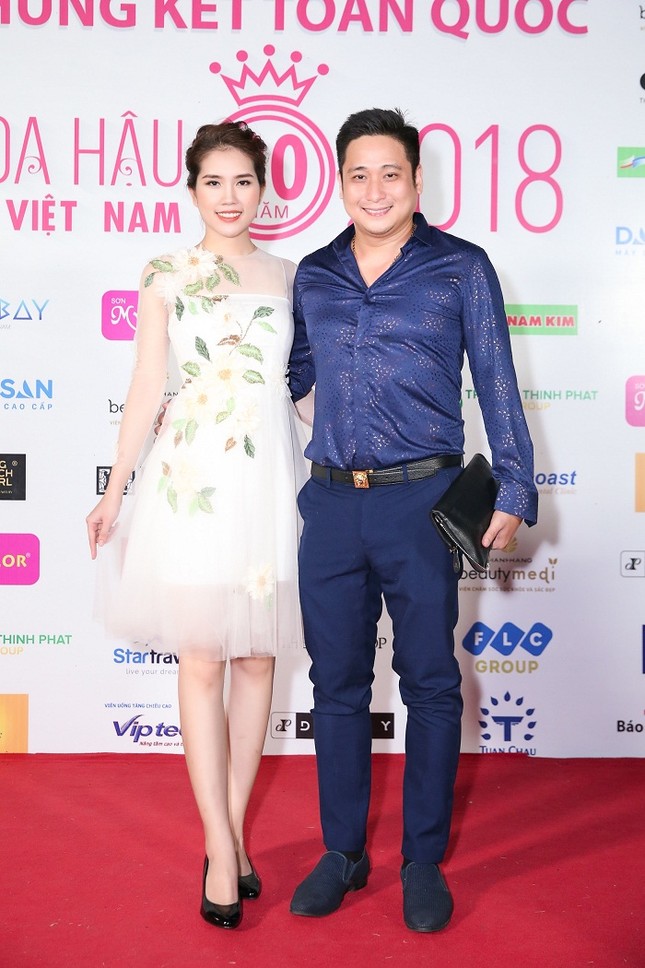 Minh Tiệp ‘mạnh tay’ mua 5 bộ cánh tại Người đẹp Thời trang tặng vợ ảnh 1