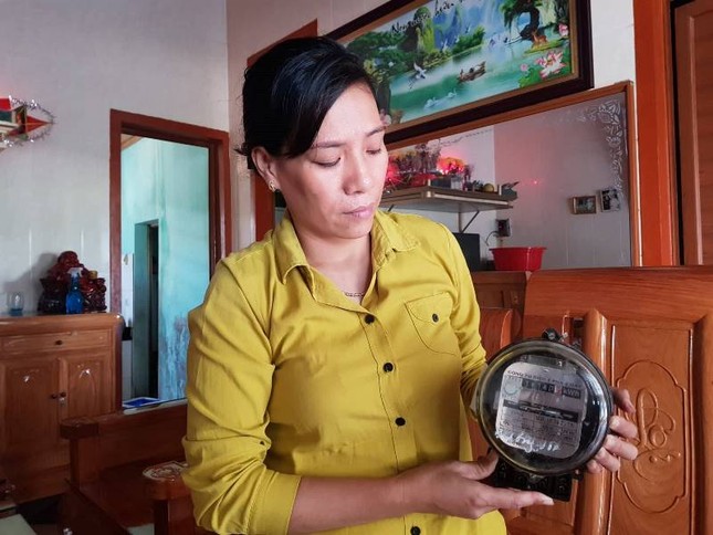Hàng chục hộ dân bị cắt điện sau khi 'ý kiến' trên facebook ảnh 1