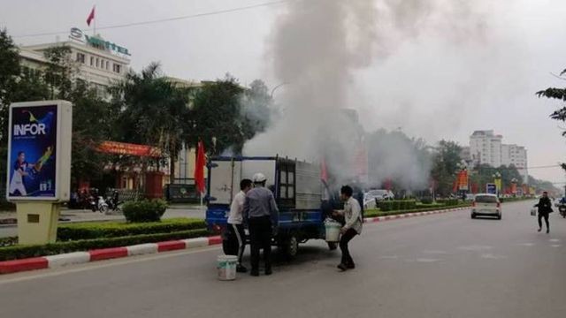Hy hữu: Xe tải bốc cháy khi chở nồi bánh chưng đang nấu dở ảnh 2
