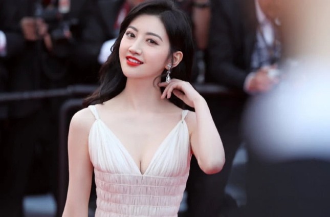 ‘Đệ nhất mỹ nữ Bắc Kinh’ bị đuổi năm lần, bảy lượt tại Cannes mà không chịu đi ảnh 3