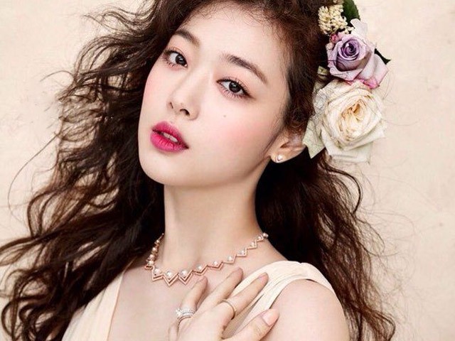 Chuyên gia chỉ ra show truyền hình khiến Sulli bị suy sụp tâm lý ảnh 1