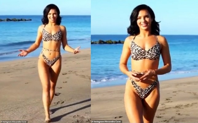 Mỹ nhân Anh gợi cảm khó cưỡng với bikini họa tiết da báo hậu giảm cân ảnh 5