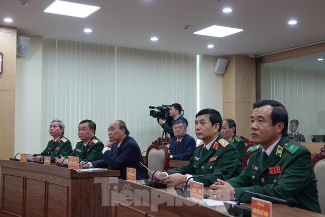 Thủ tướng chúc Tết, giao lưu với chiến sĩ biên phòng và quân dân biên giới, hải đảo ảnh 4