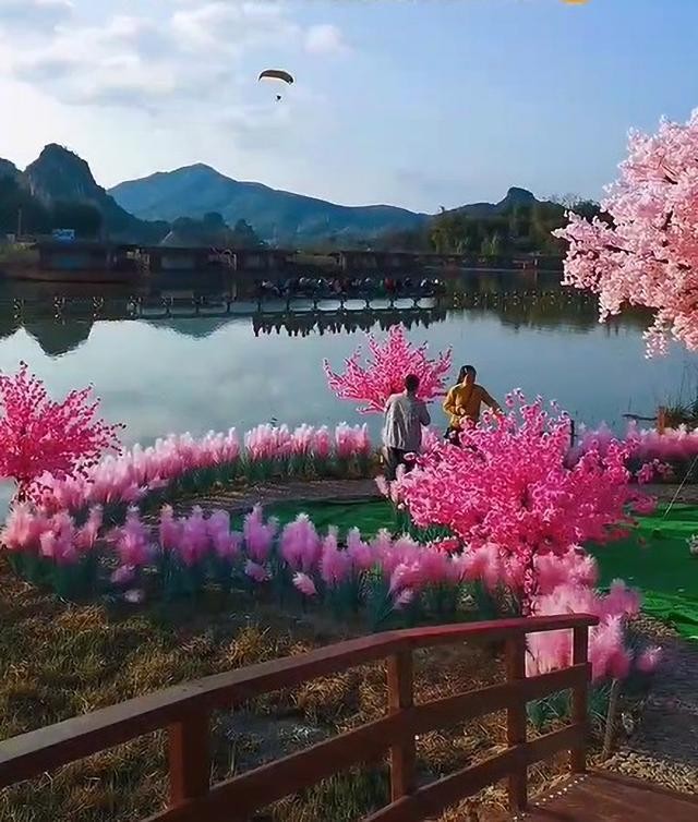 Chàng trai xây ‘đảo tình yêu’ cho bạn gái cũ, không ngờ thành điểm du lịch hút khách ảnh 8