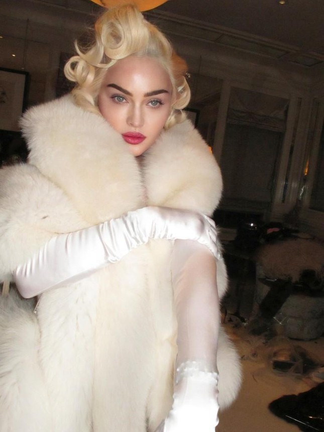 Madonna bị chỉ trích vì tái hiện cái chết của Marilyn Monroe trên tạp chí ảnh 6
