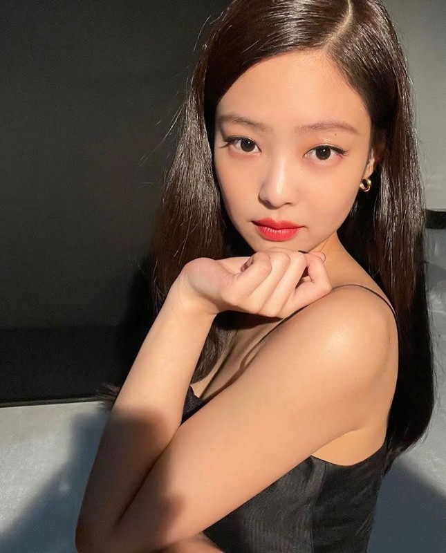 Khoảnh khắc sexy nhất năm 2021 của Jennie (BlackPink): Khoe body ‘bỏng mắt’ với nội y ảnh 15