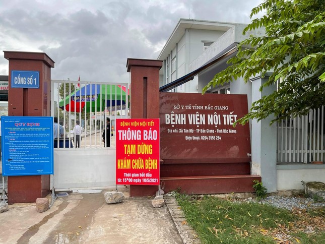 Dịch tại Bắc Giang ‘rất nóng’, Bộ trưởng Y tế đề nghị nâng mức phong tỏa ảnh 1