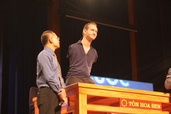 Top 7 người không chân thật tiếng anh là gì tốt nhất 17 Nick Vujicic: &aposBạn chân thật, bạn tự do&apos