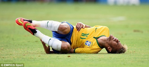 Cận cảnh thủ môn Mexico làm Neymar 'tắt điện' ảnh 5