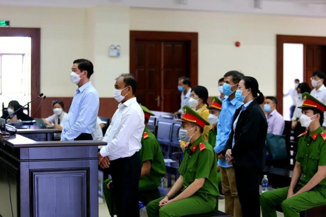Cựu phó Chủ tịch UBND TPHCM Trần Vĩnh Tuyến được giảm án tù ảnh 3