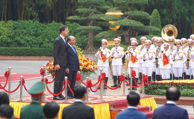Thủ tướng Hà Lan Mark Rutte bắt đầu thăm chính thức Việt Nam ảnh 2