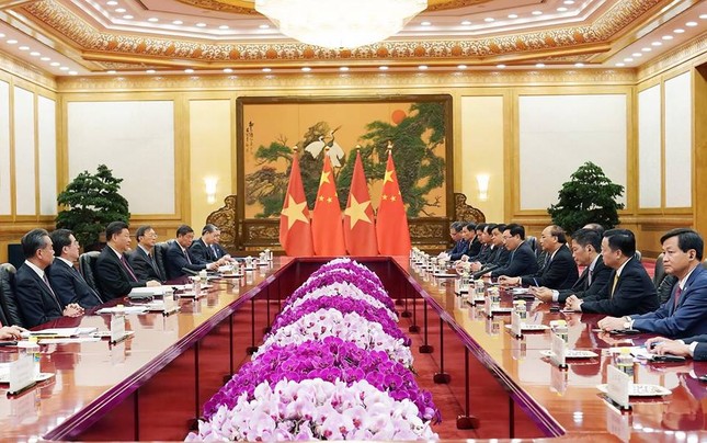 Thủ tướng Nguyễn Xuân Phúc hội kiến Chủ tịch Trung Quốc Tập Cận Bình ảnh 2