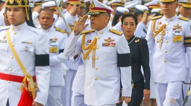 Có gì trong lễ đăng quang cầu kỳ của Nhà Vua Thái? ảnh 1