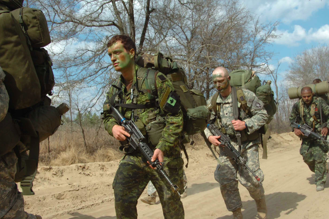 Lo Nga tấn công, Canada cử lực lượng đặc nhiệm đến Ukraine ảnh 1