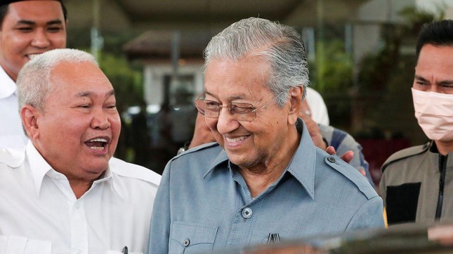 Cựu thủ tướng 97 tuổi của Malaysia sẽ tái tranh cử ảnh 1