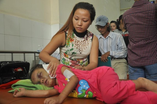 'Con sợ ba mẹ chích điện con...' ảnh 2