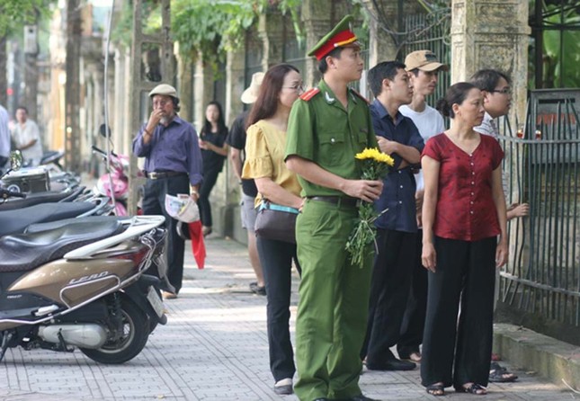 Người dân Thủ đô tưởng nhớ Đại tướng Võ Nguyên Giáp ảnh 5