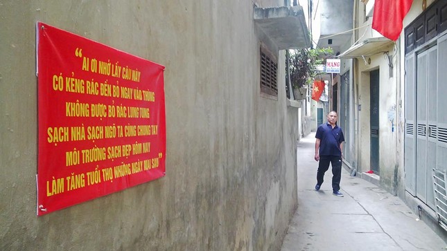 Thú vị những vần thơ trên tường khiến con người ở sạch ảnh 6