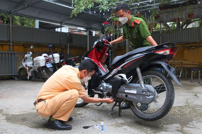 Hà Nội: Đăng ký xe máy ở công an xã chỉ mất 3 phút