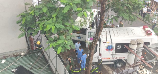 3 cảnh sát hy sinh khi chữa cháy quán karaoke trên đường Quan Hoa ảnh 2