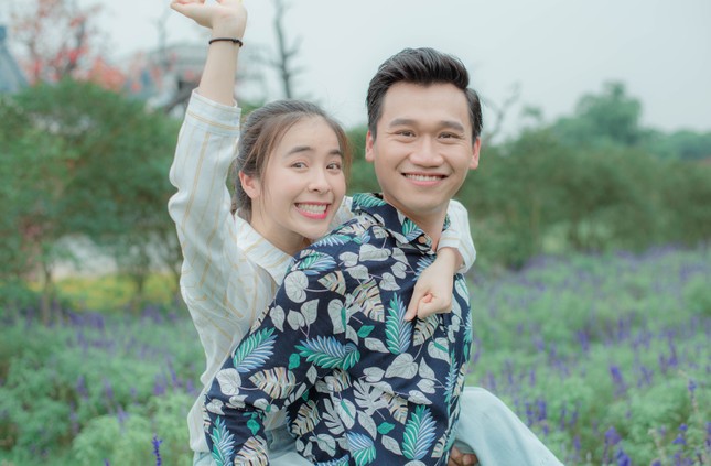 Nhà trọ Balanha: Bách làm sao để công khai mối tình của mình với Nhiên trước “anh vợ“ ảnh 1