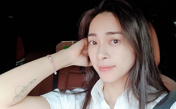 Showbiz 9/6: Gil Lê diện suit cực chất, Khắc Việt xóa status, Khắc Tiệp có động thái mới ảnh 5