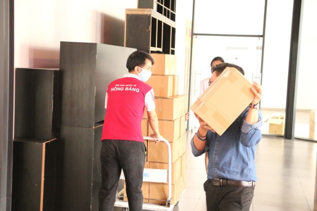 Áo xanh tình nguyện đã sẵn sàng cho một kỳ thi an toàn ảnh 4