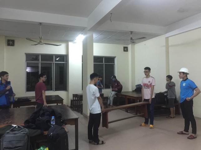 Các trường ứng phó kịp thời, đảm bảo an toàn cho sinh viên trước “siêu bão” số 9 ảnh 2