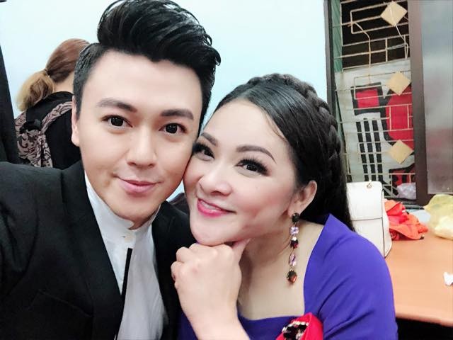 Ca sĩ Như Quỳnh được cầu hôn trên sân khấu ảnh 4